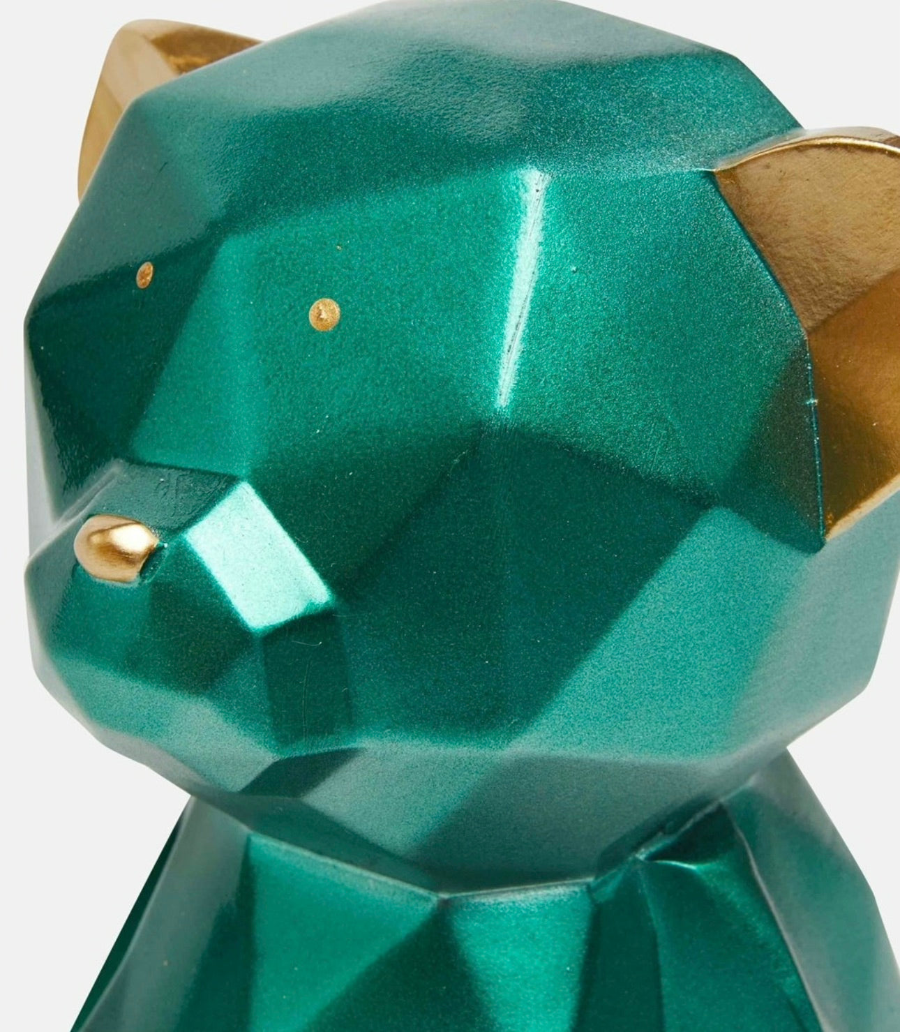 Design-Bär Skulptur – Facettierter Look in Grün & Gold